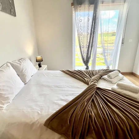 Fantastic 3 Bedroom - Peniche - Mer&surf Hébergement de vacances *